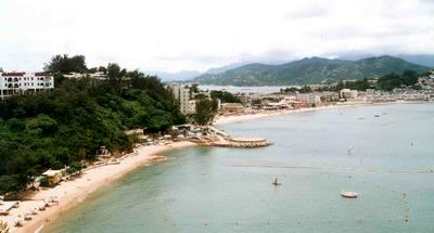 The water quality of the two beaches on Cheung Chau have slight fluctuation during the bathing season