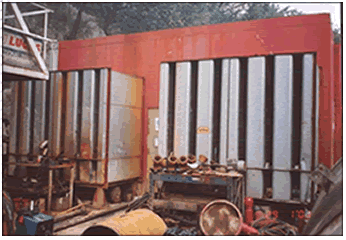 Noise enclosure for the mud pumps