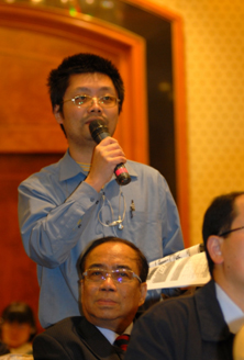 The public actively asked questions on advanced thermal waste treatment technologies