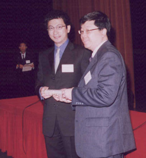 給香港貿易發展局, 研究部助理首席經濟師, 潘永才先生 