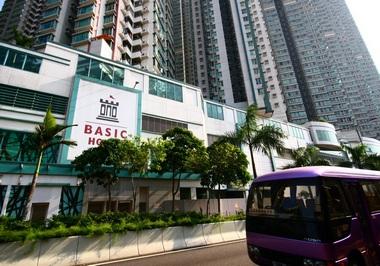 photo of vertical barrier