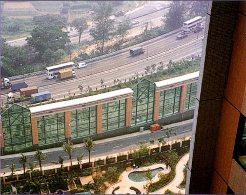 相片 -直立式隔音屏障