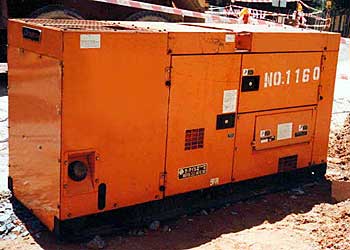 Generator, silenced, 75dB(A) at 7m
