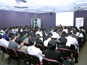 The first thematic workshop for restaurant trade was held on 14 May 2009 at Activity Room 1, Hong Kong Central Library, Causeway Bay