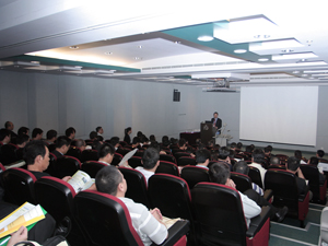The last thematic workshop for restaurant trade was held on 9 July 2009 at the Lecture Theatre, 1/F., Hong Kong Productivity Council Building, Kowloon Tong