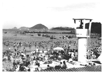 Swimmers at Clear Water Second Bay Beach in the old days (1980s)