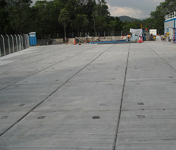 Open area paved with precast concrete board