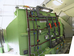 Water scrubber to remove malodour in air discharged from refuse station.