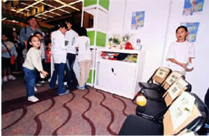 Green Peng Chau Association's game booth "The Six "R"Principle in Waste Reduction"