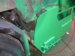 污水收集缸必须能收集及储存从车身、压缩机及垃圾斗产生的废物污水。污水收集缸并须设有防止污水外溅挡板，避免污水在垃圾车泊车和行驶时从收集缸溅出。