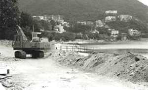 政府進行改善工程...