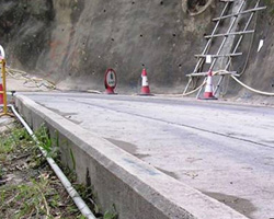 鋪有混凝土的運輸通路