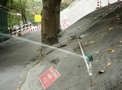 灑水器令運輸通路保持濕潤