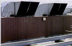 將排氣口設置在天台,以助排放物消散。