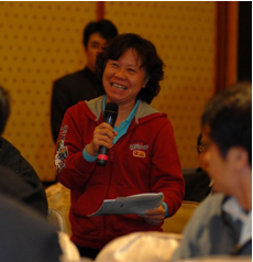 公眾人士就先進熱能廢物處理技術踴躍發問